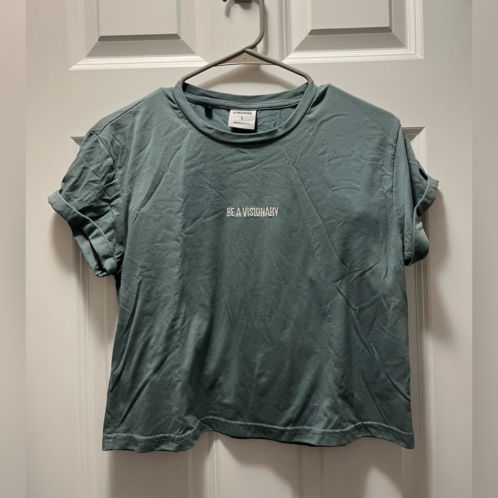 Gymshark cropped tshirt